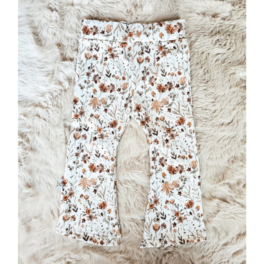 flared-dried-flower-huppel-kindermode