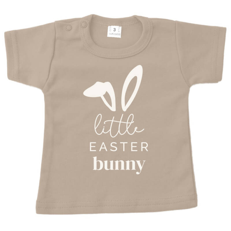 baby shirt pasen little easter bunny zand