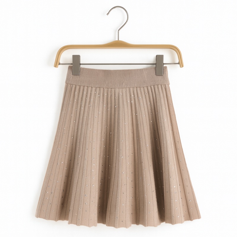 Meisjes rokje taupe met glittersteentjes, gebreid met elastische tailleband Meisjes rokje taupe met glittersteentjes, gebreid met elastische tailleband