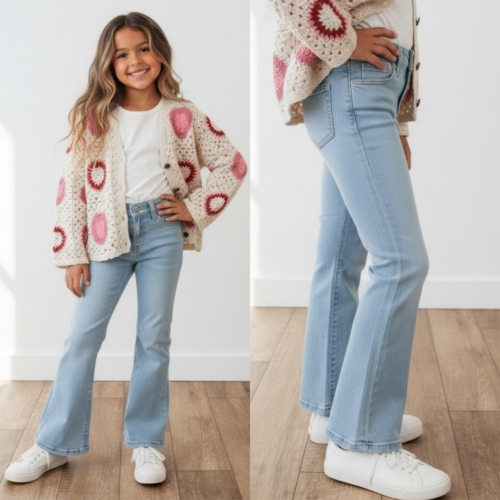 meisjes flared jeans lichtblauw met riem stretch denim meisjes flared jeans lichtblauw met riem stretch denim