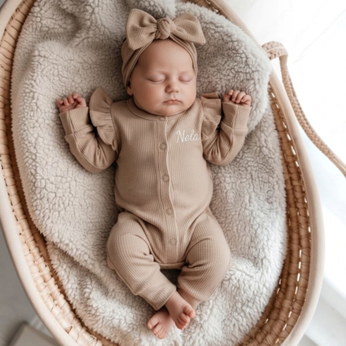 donker beige rib boxpakje met naam 2 donker beige rib boxpakje met naam (2)