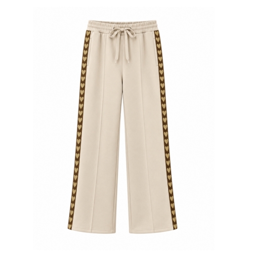 meisjes jogger beige met hartjes meisjes jogger beige met hartjes