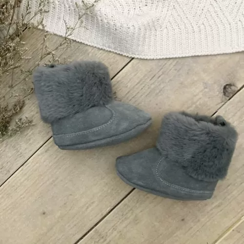 furry boot grey